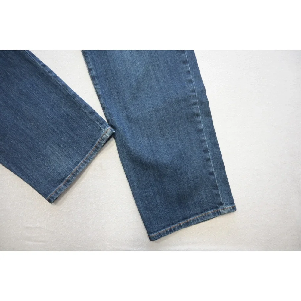 Tommy Bahama Vintage Straight Jeans Mens 42/32 Blue Stretch Medium Wash Denim‎
